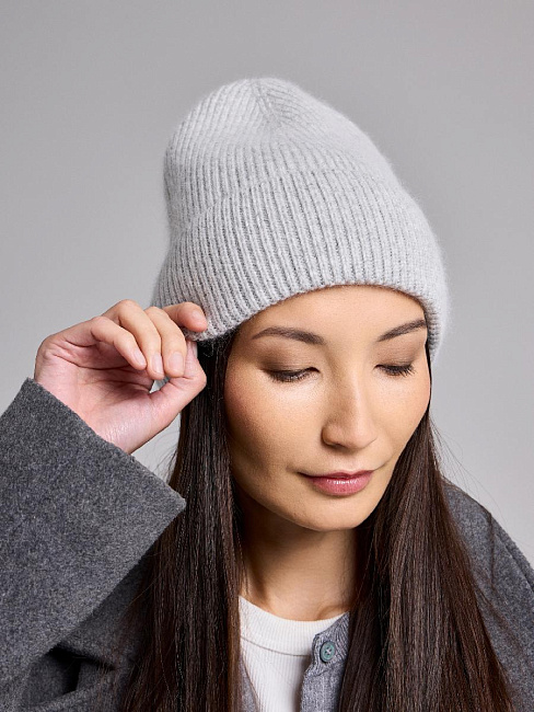 Шапка одинарная с пухом енота PR 25009