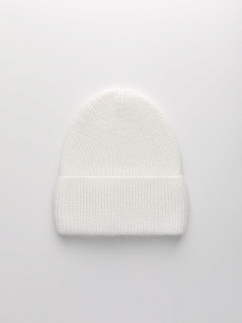 Шапка одинарная с пухом енота PR 25009