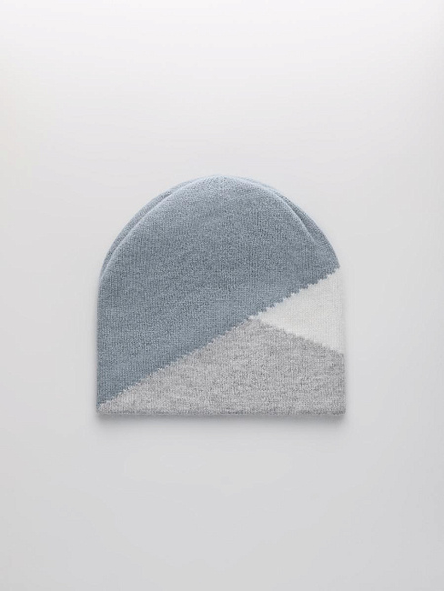 Шапка двойная с пухом енота PR 25003