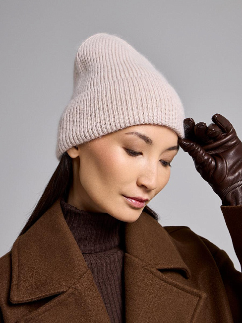 Шапка одинарная с пухом енота PR 25009